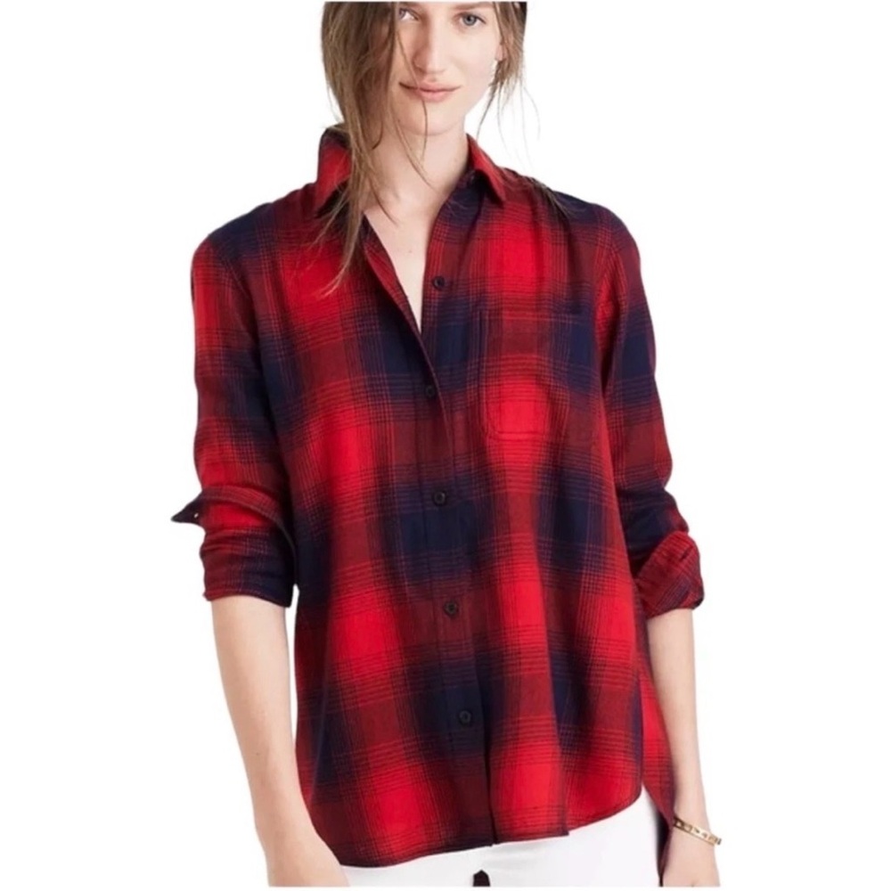 Madewell Ex-Boyfriend Flannel Red and Navy Plaid Button Down Shirt Small